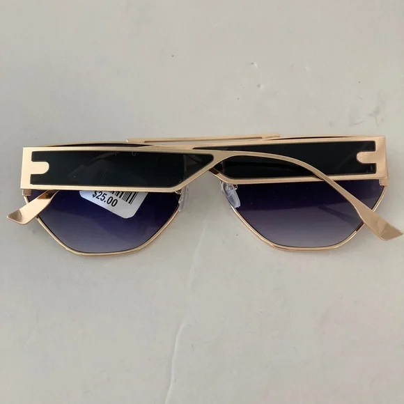 NWT Free People Black & Gold Retrograde Aviator Sunglasses - Picture 3 of 5